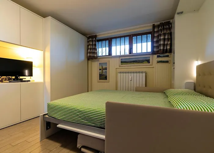 Modern Practical In Sauze Semesterbostad