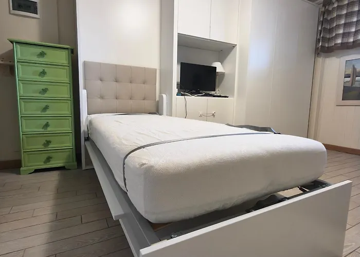 Modern Practical In Sauze Semesterbostad